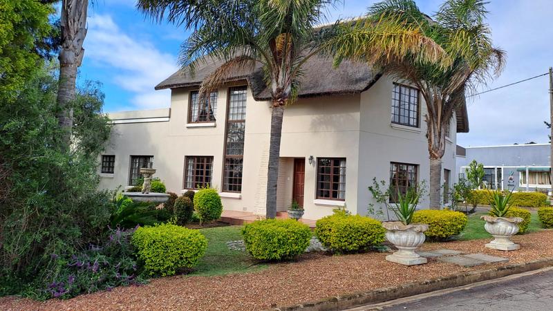 4 Bedroom Property for Sale in Albertinia Western Cape